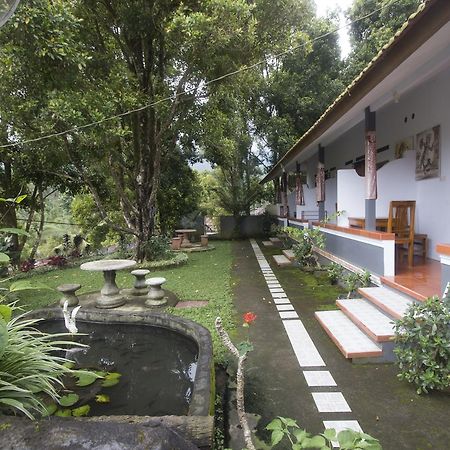Gangga Homestay Munduk エクステリア 写真