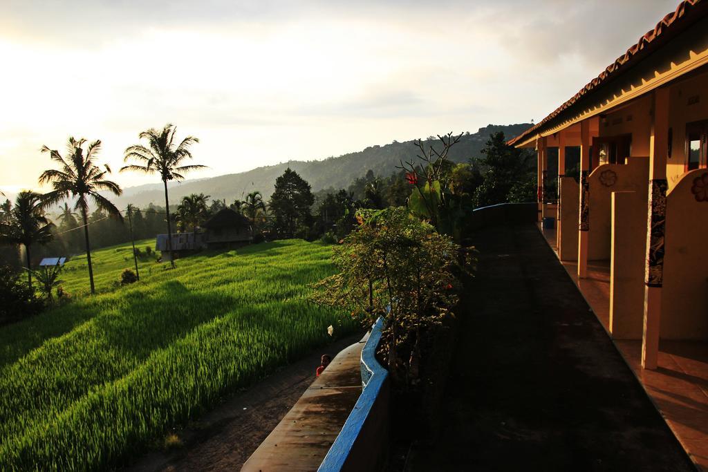 Gangga Homestay Munduk エクステリア 写真